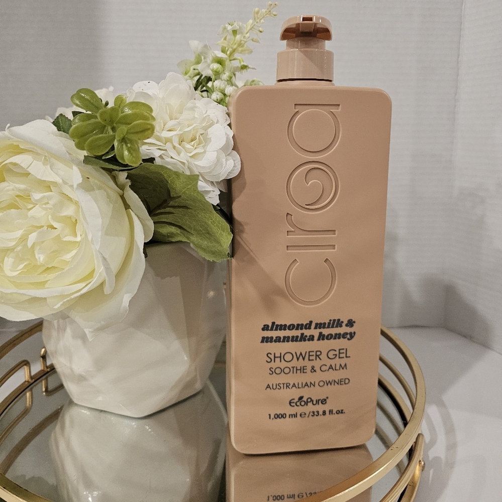 Ciroa  Almond Milk & Manuka Honey Shower Gel 33.8 fl oz.